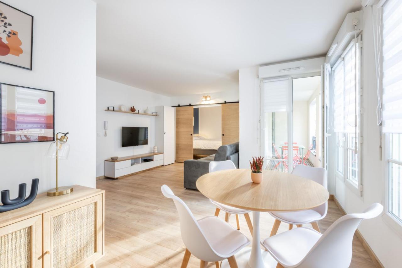 Home Sweet Home By Plaza Chessy  Bagian luar foto
